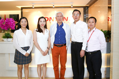 顶尖设计公司，顶尖评委，公信致力打造顶级产品 —— 中国工业设计之父亲临指导