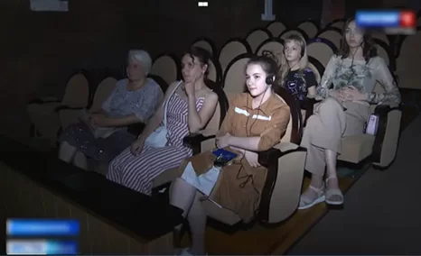 欧洲某剧院同声传译创新应用，跨越语言障碍，感受文化力量